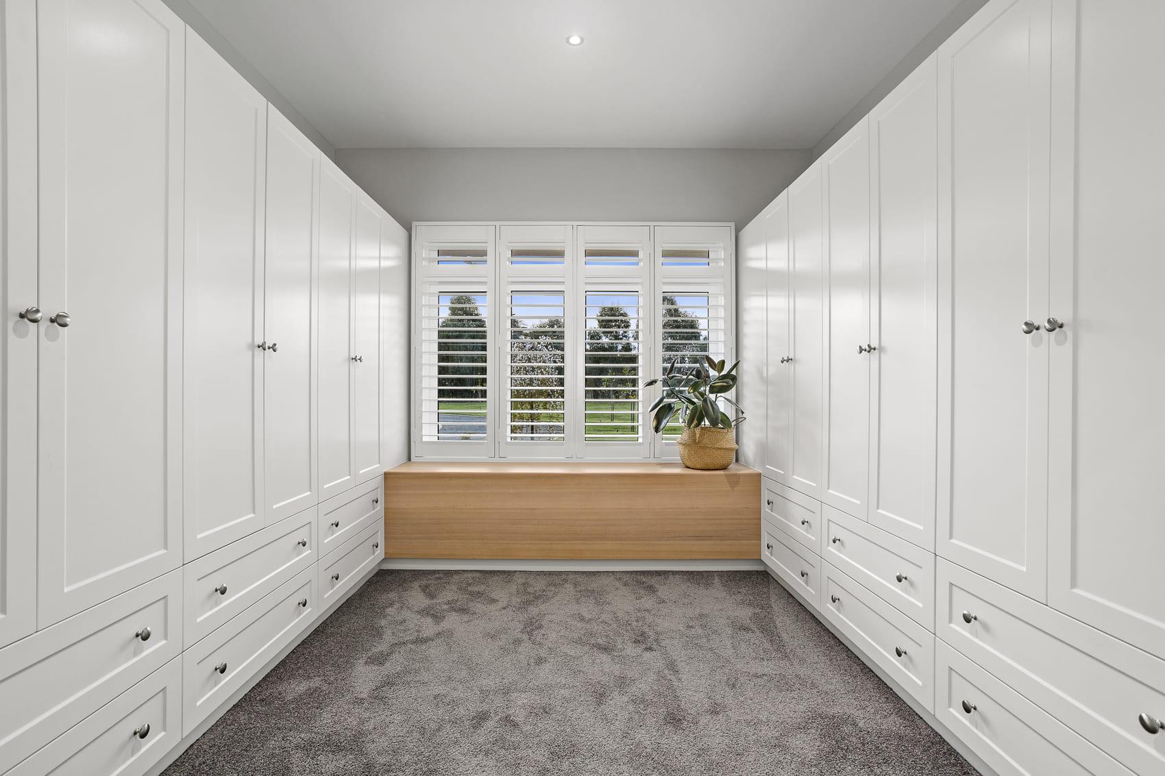 Your Custom Built-in Furniture: From Design to Home by Tliperi